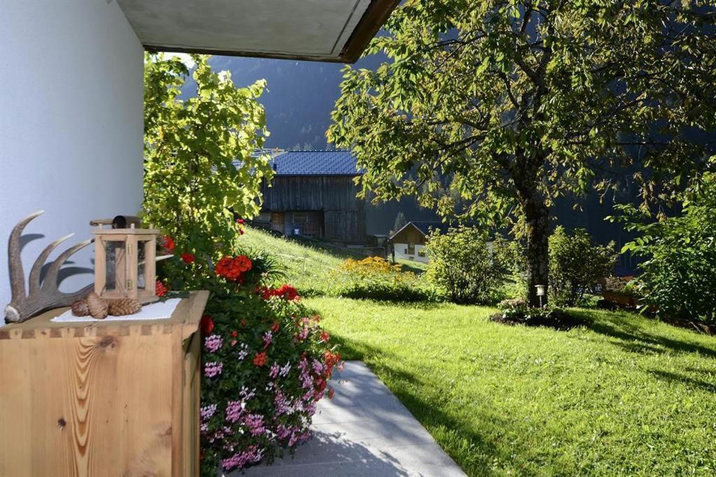 Haus Saler Apartment Silbertal Exterior photo